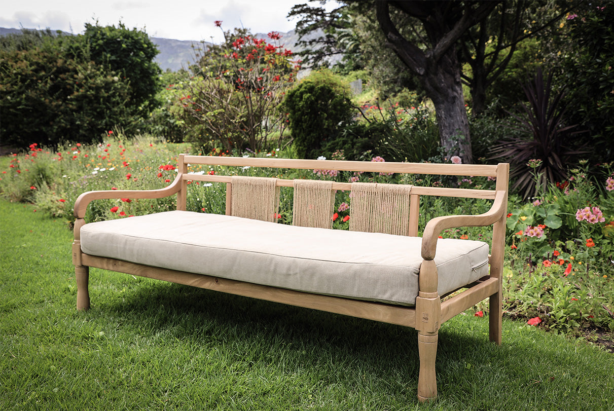 Rhino Daybed
