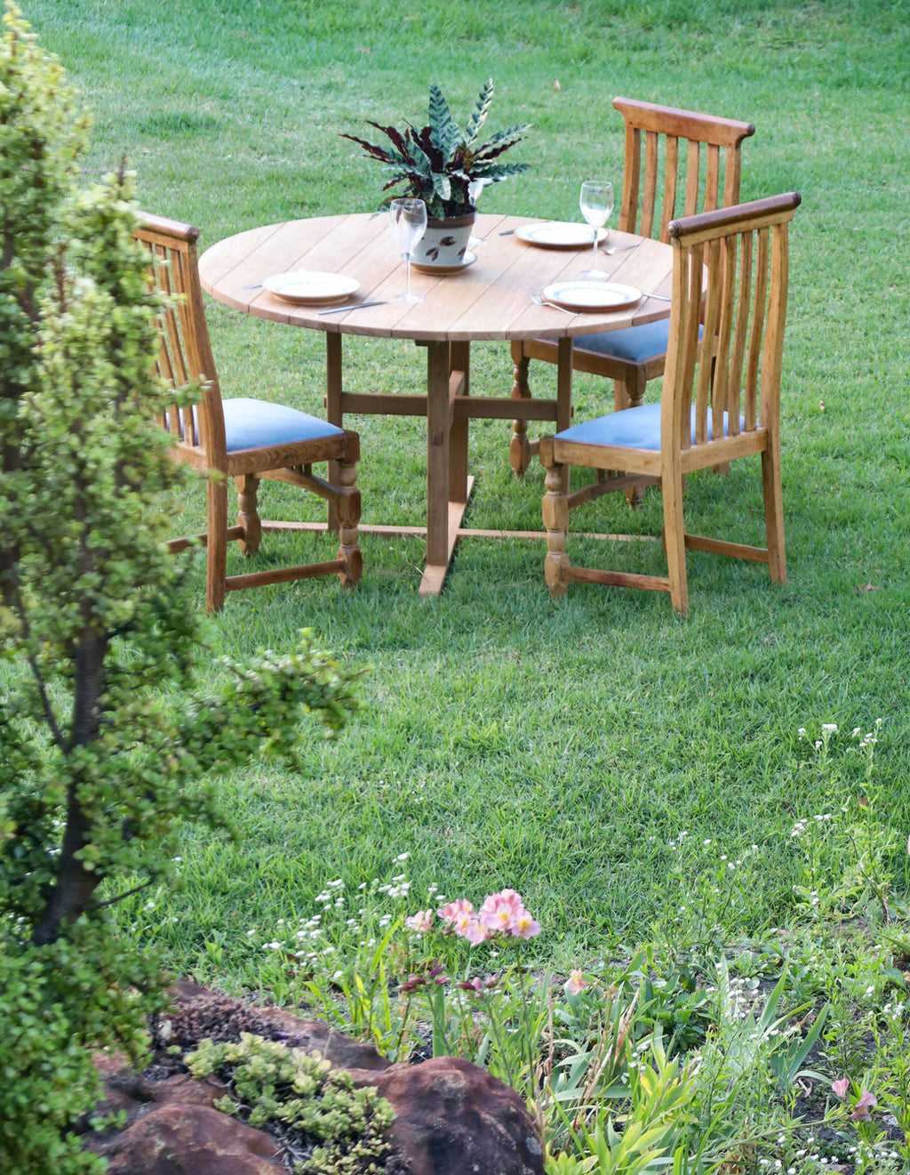 Gather Outdoor Table
